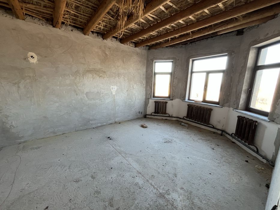 Zor 2 etaj jay satiladi