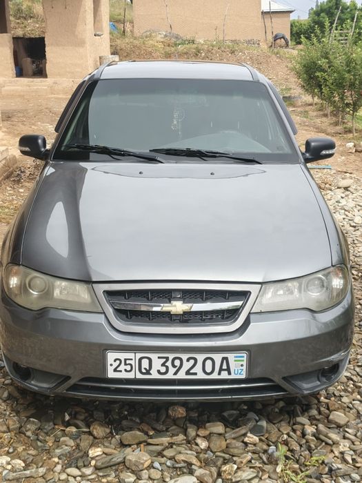 Bekorchilar tel klib oʻtirmasin