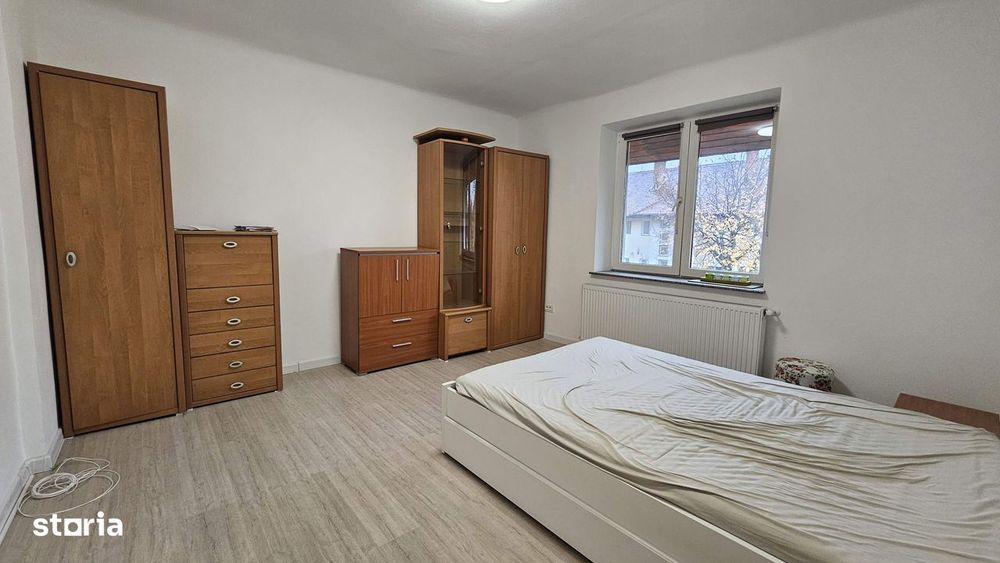 Piata Tractorul garsoniera in bloc vila,mobilata,  renovata