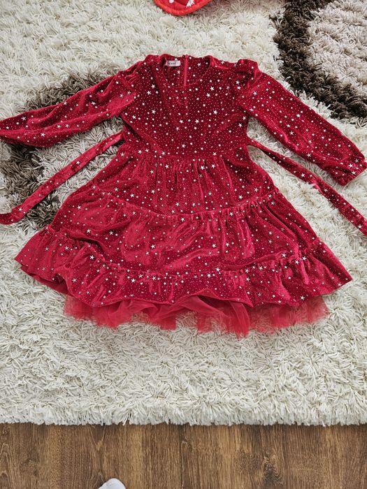 Rochita superba fete 8 ani