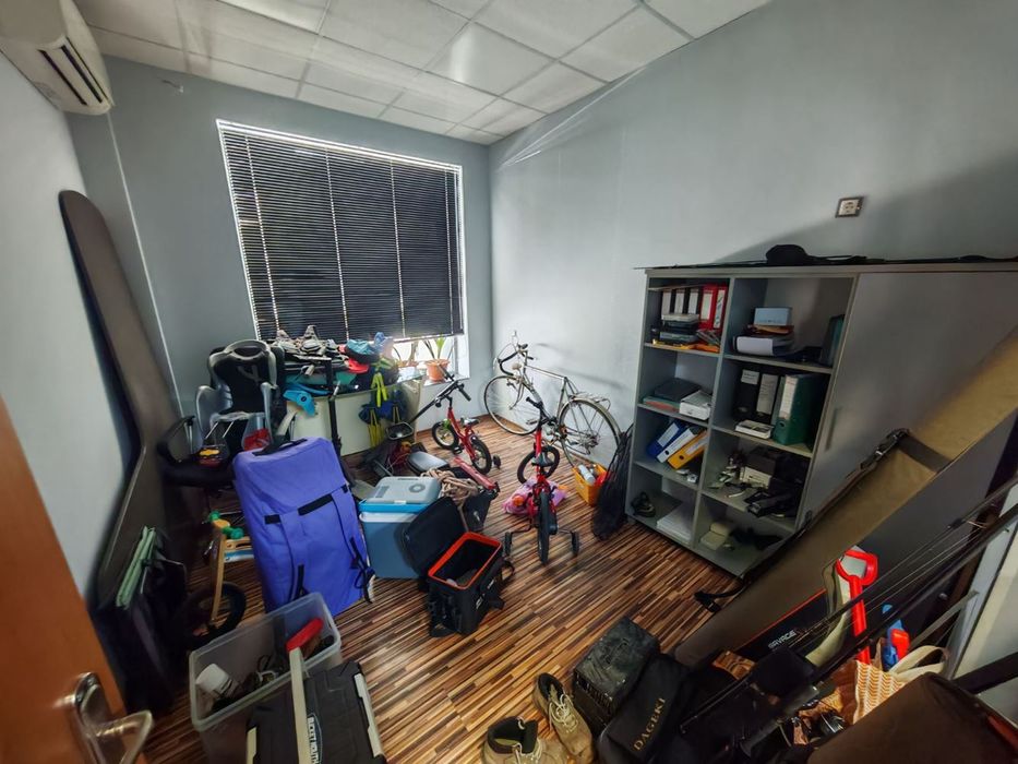 Офис под наем в жк.Лазур - 100кв.м , 5 помещения