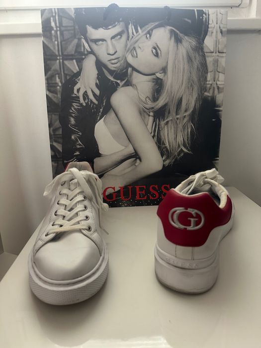 Оригинални маратонки Guess 39н