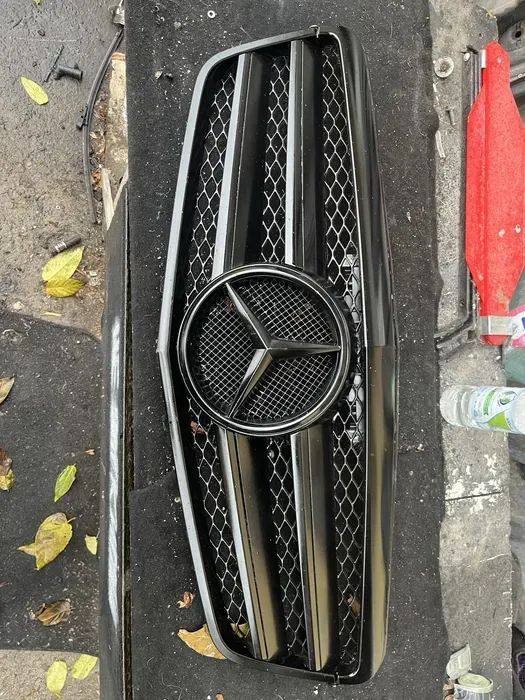 Решетка Mercedes E клас W212