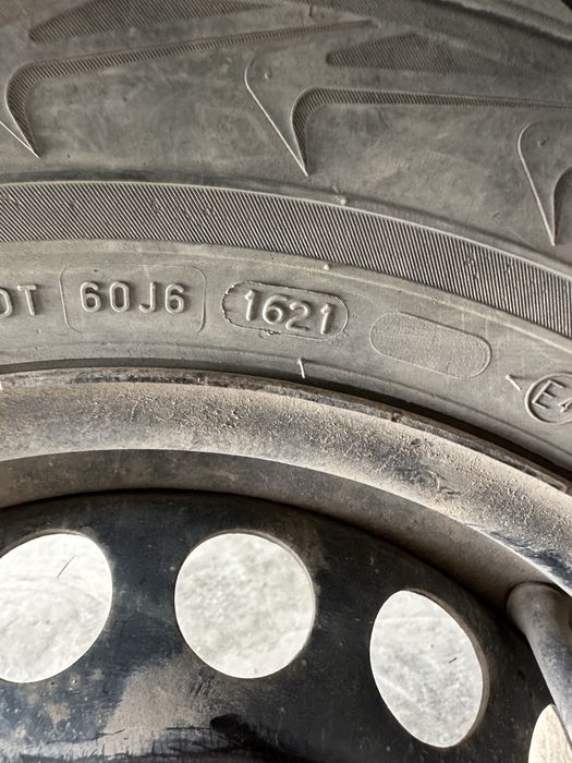 Продам шины Nokian с дисками