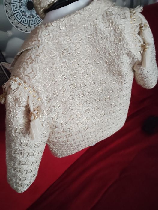 Официален децки кустюм