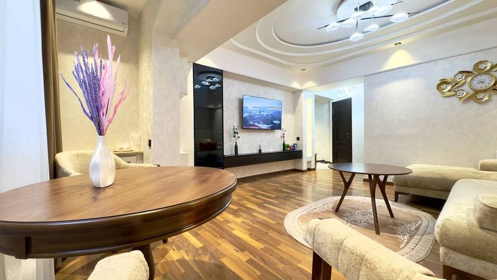 Квартира продается 2/5/9 на Цуме