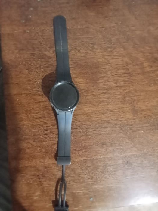 Galaxy watch. Не помню что за модель