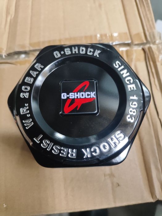 Часы ручные новые в большом количестве цена 200.000 сумм