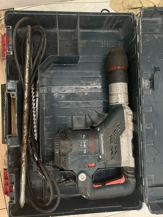 Продаю отбойник Bosch DCH 5-40 Professional