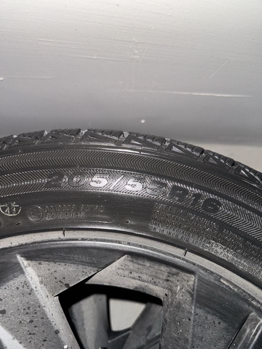 Продам диски R16 в сборе от Elantra