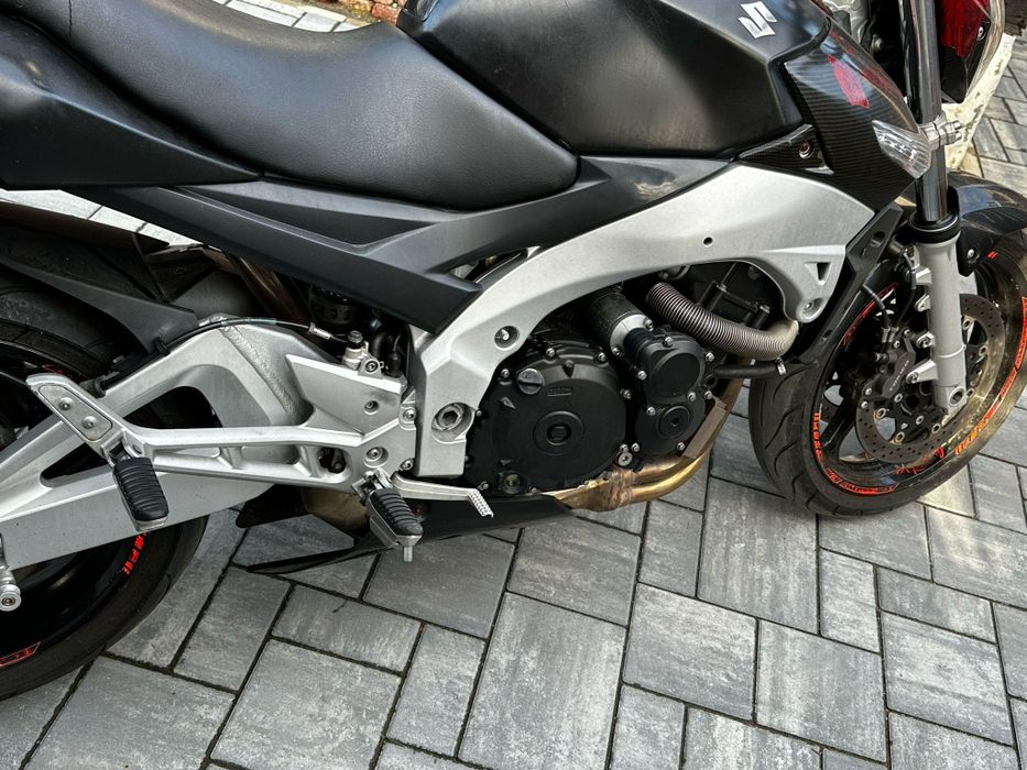 Suzuki gsr 600 impecabila