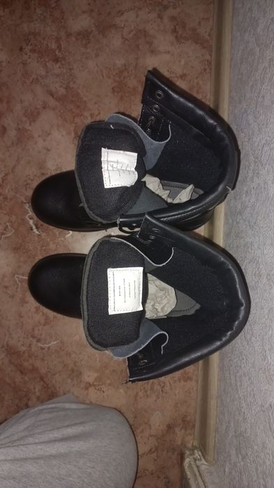 Продам берцы новые