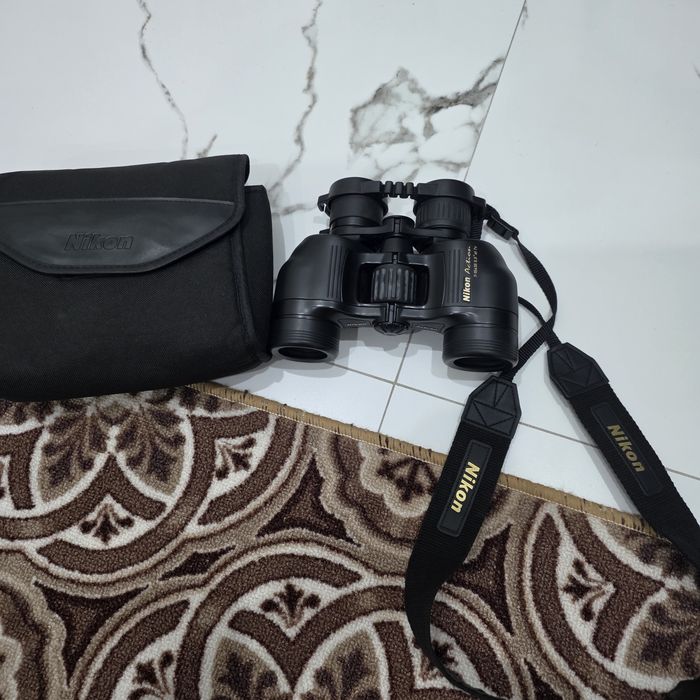 Бинокль Nikon Action 7-15x35 CF