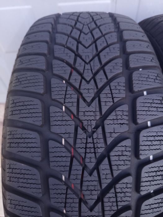 205/55/16 Dunlop (0220) Зимни Гуми