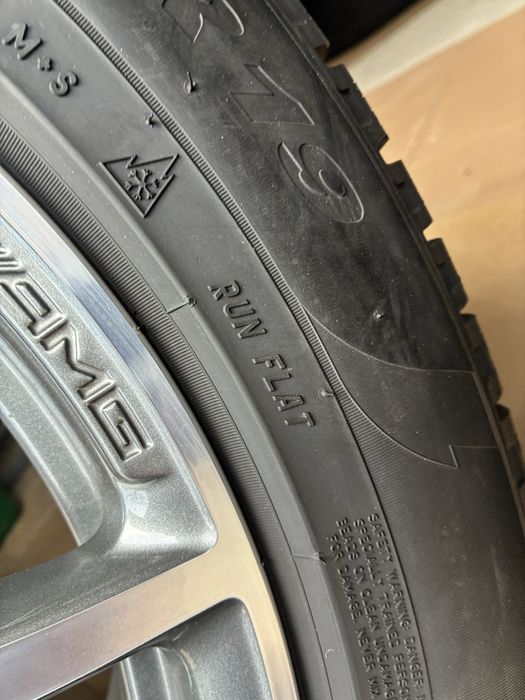 235/55/19 Пирели Зимни Run Flat