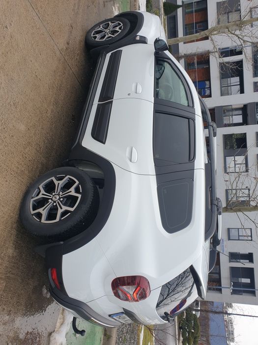 Vând Dacia Duster 2022 garantie