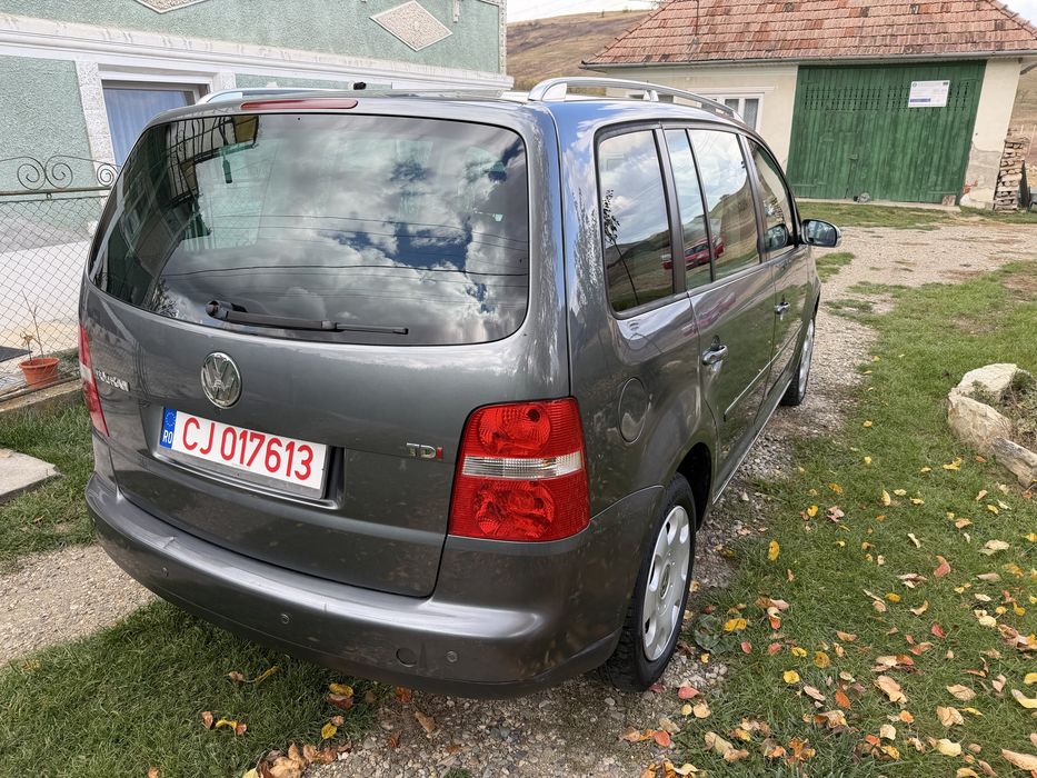 VOLKSWAGEN Touran 2004 — imagine 4