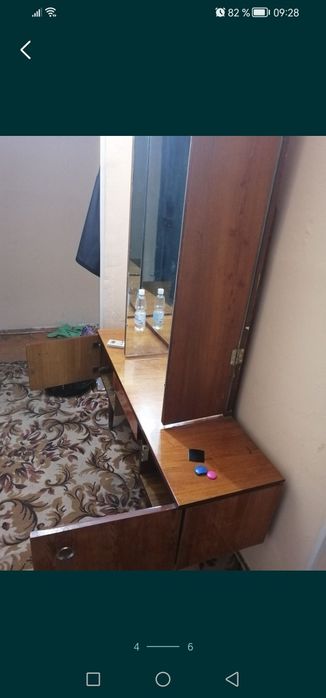 Трюмо в прихожую или спальню