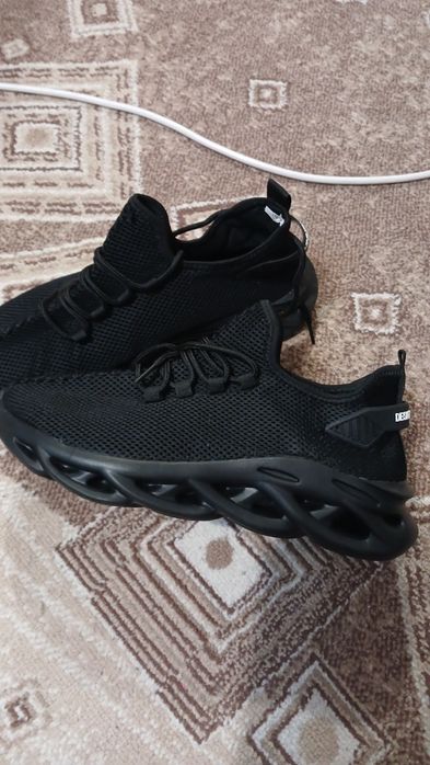 Кроссовки мужские