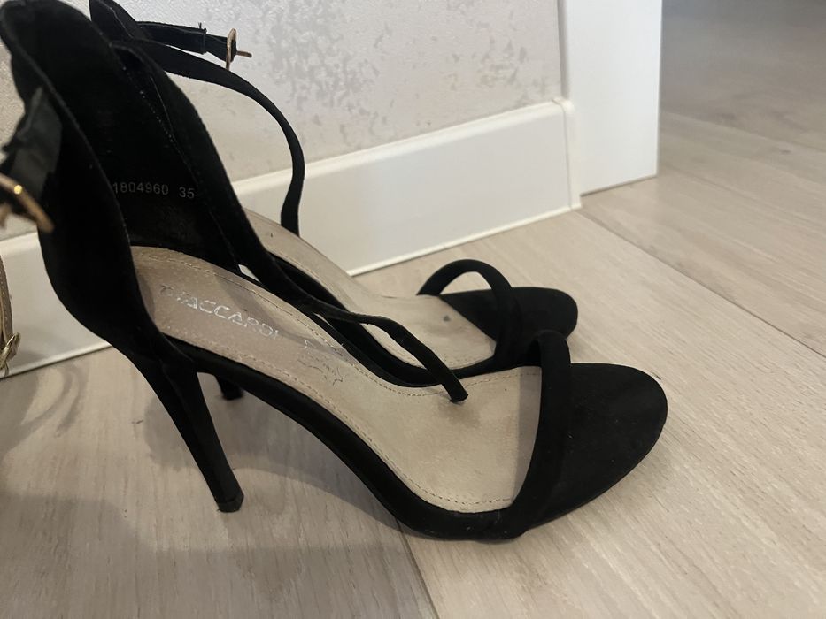 Обувь размер 35 по 1000