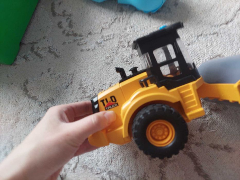 Машинка игрушечная каток