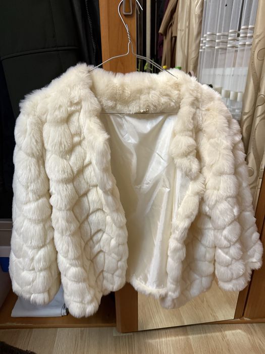 Blanita  dama scurta