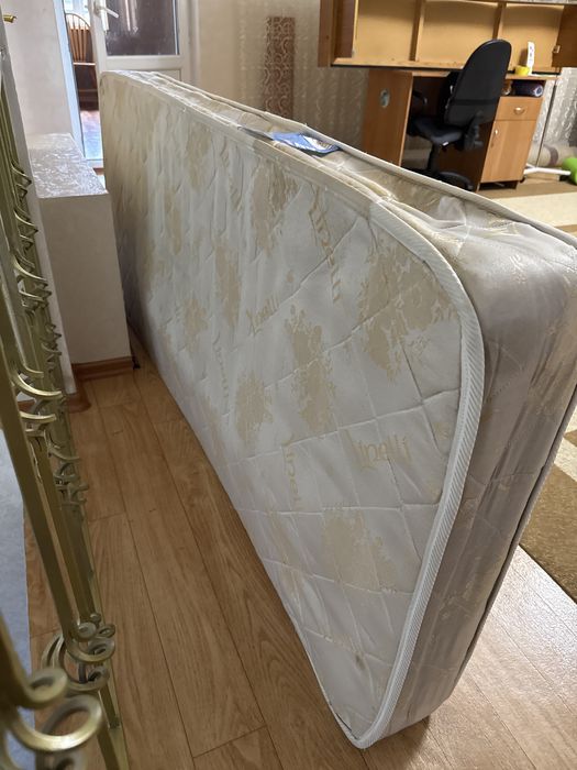 Отдам матрац 187х80 см