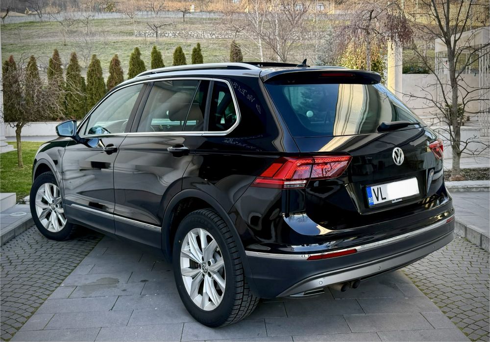 Volkswagen Tiguan Highline 2.0TDI 190CP 4X4 DSG! Unic Proprietar!