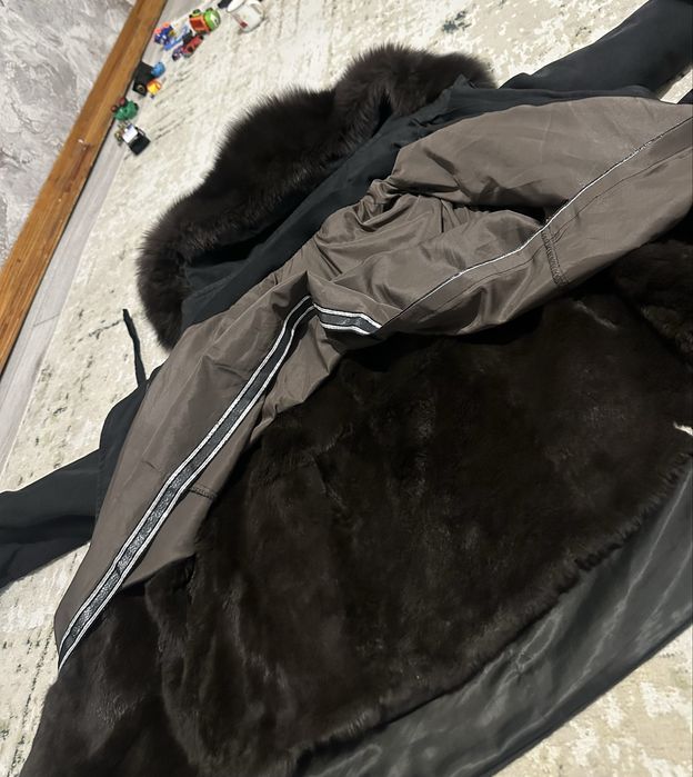 Продам женскую парку