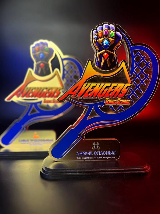 Статуэтки из акриля и оргстекла