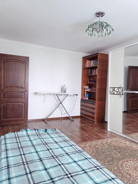 Продается дом 10 комнат 240 м