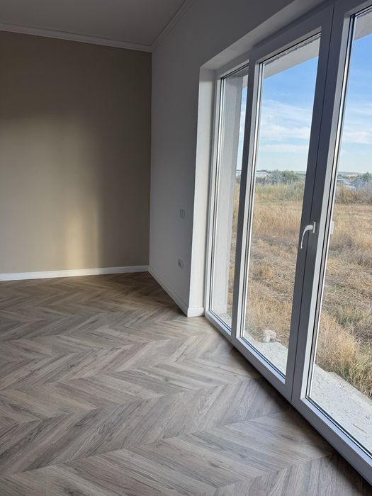 Casa cu 3 camere p+1 cu gradina