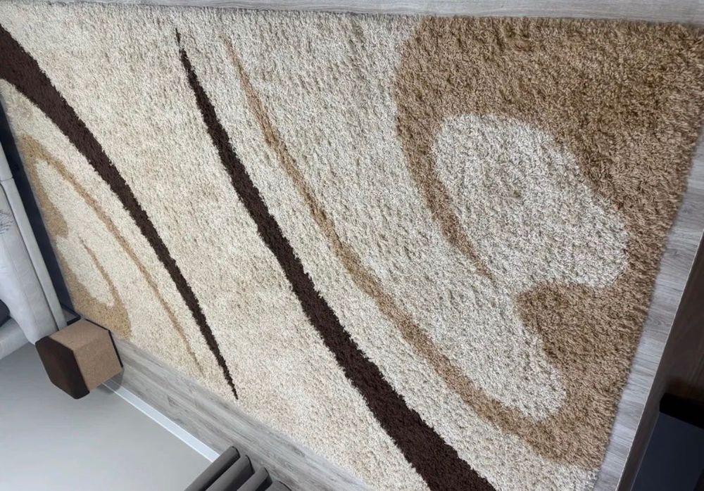 Продам хороший Ковер