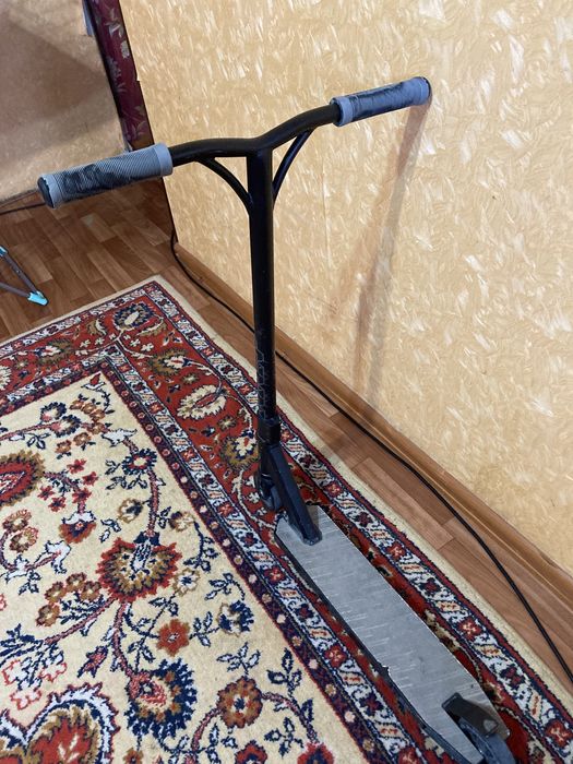 Продаю трюкавой самокат