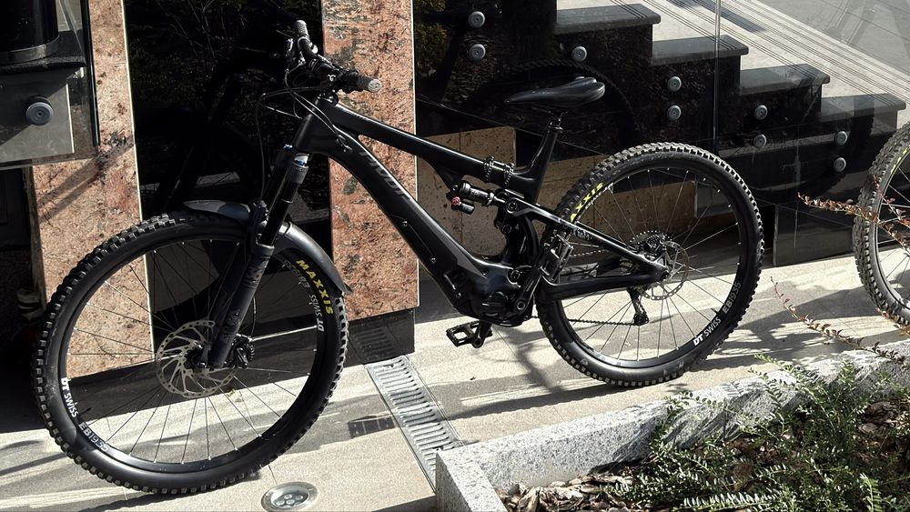 Se vinde e-bike Pivot Shuttle Race Am 2018