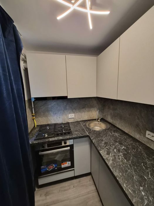 Inchiriez garsoniera str. Argedava et.2