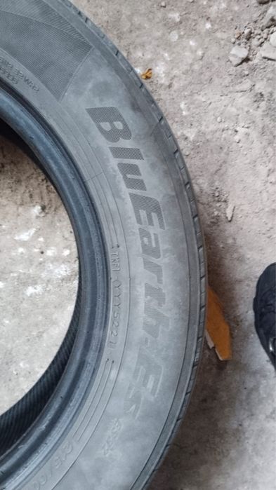 Продам шины на 16 215/60/16