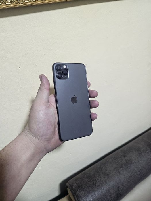 Iphone 11 pro max 256 gb naxt ili abmen