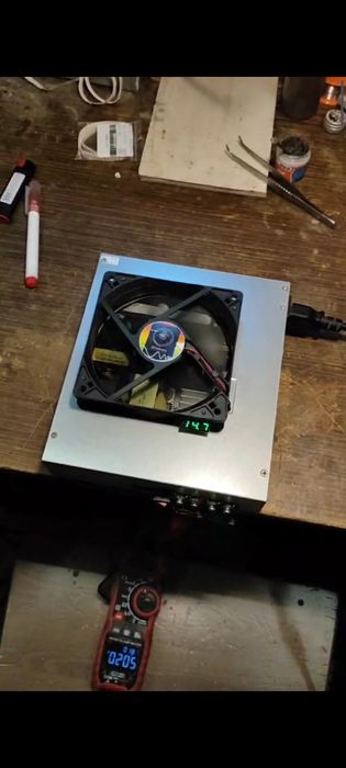 210 Amperlik blok pitaniya sotiladi