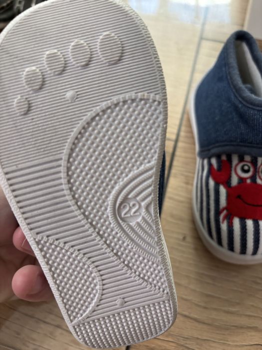 Продам обувь 22 размер