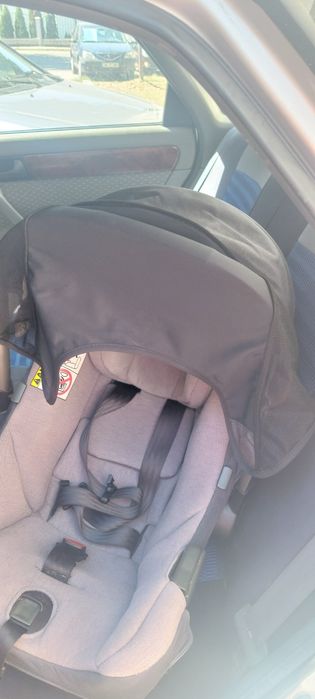 Vând scoica auto Nuna