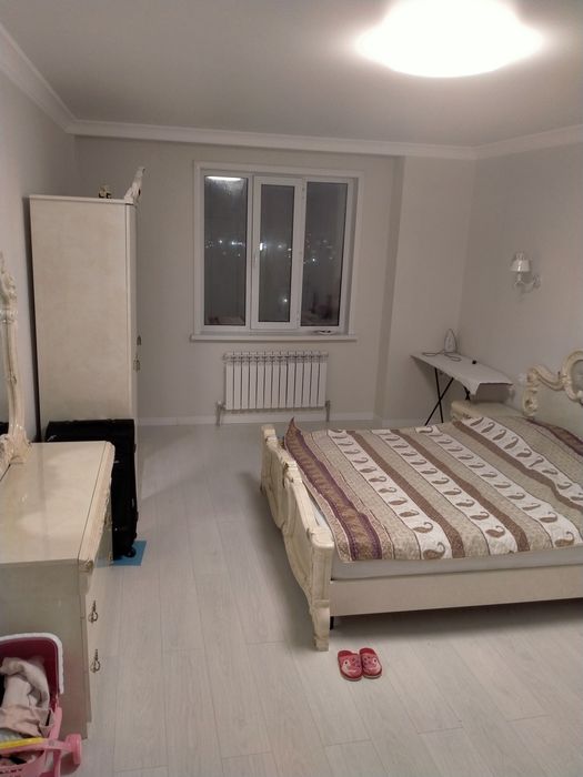 Продам спальный гарнитур