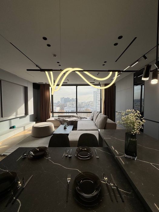 НОВОСТРОЙКА премиум класса 2/8/12 С дорогим ремонтом и обстановкой