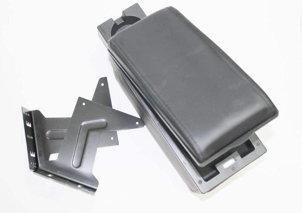 Барче за автомобил нов подлакътник унивепсален,черен кожен за кола,