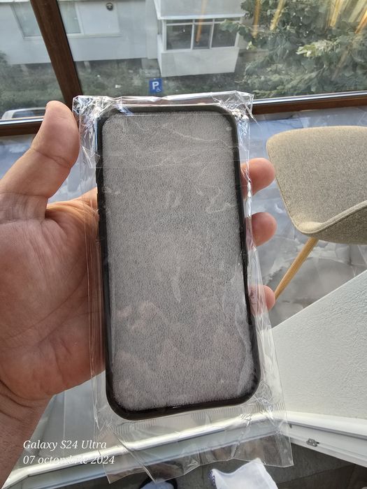 Huse Iphone 16 Pro 30lei/bucata