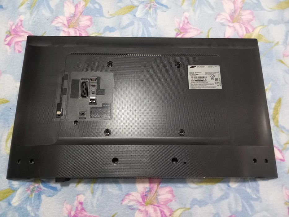 Vand componente TV Samsung UE32J4500AW
