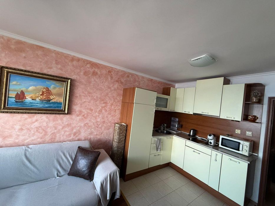 Дава се под наем Тристаен апартамент в Бургас, Лазур - 62 кв.м за 698.19 € - Снимка #2