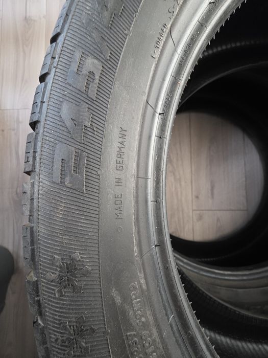 Anvelope iarna 245x45 R18