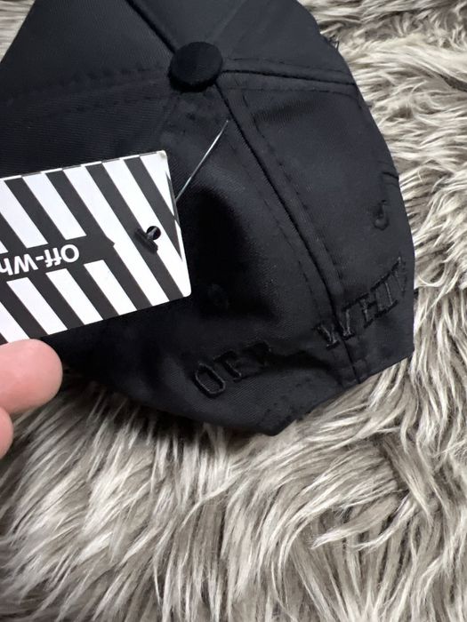 Sapca Off White full black