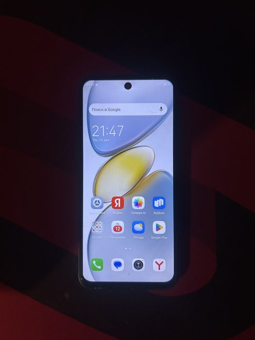 Телефон tecno spark